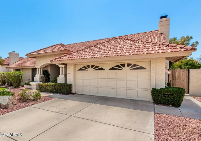 Homes for sale in Glendale, AZ | 6727 W Kristal Wy, Glendale, AZ 85308 | MLS# 7002762