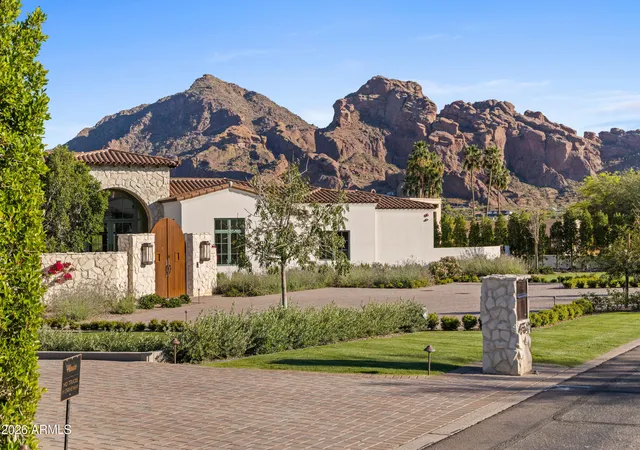 1st image of 6541 N 48th St, Paradise Valley, AZ 85253 | MLS# 7000709