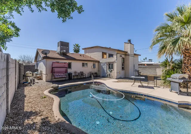 Photo 2 of Sale Pending at 3408 W Corrine Dr, Phoenix, AZ 85029 | MLS# 6995390 | Listing updated on 2026-09-08