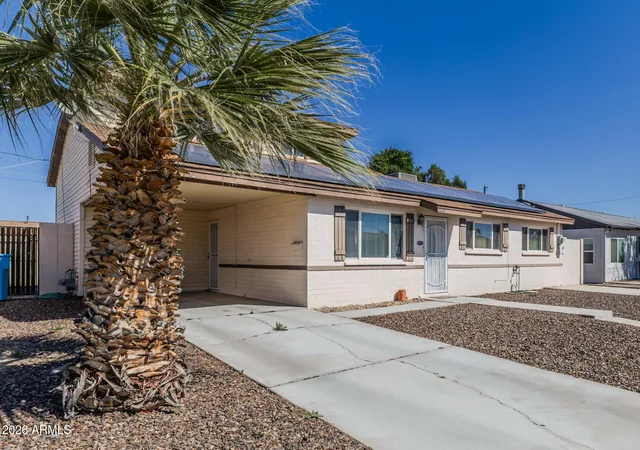 Photo 3 of Sale Pending at 3408 W Corrine Dr, Phoenix, AZ 85029 | MLS# 6995390 | Listing updated on 2026-09-08