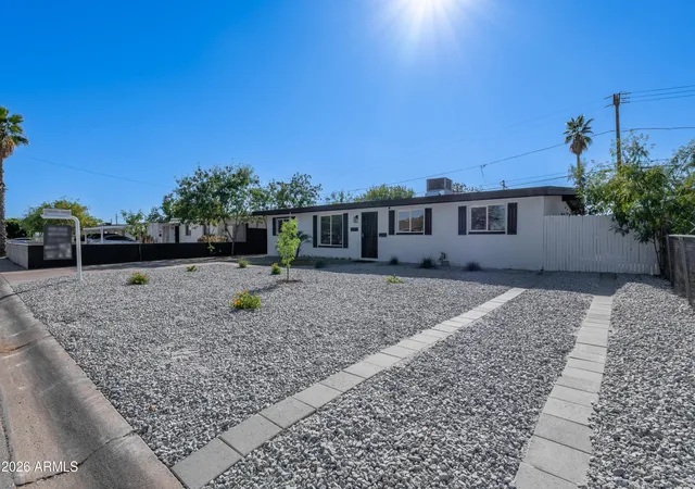 3rd image of 4230 N 49Th Dr, Phoenix, AZ 85031 | MLS# 6995609
