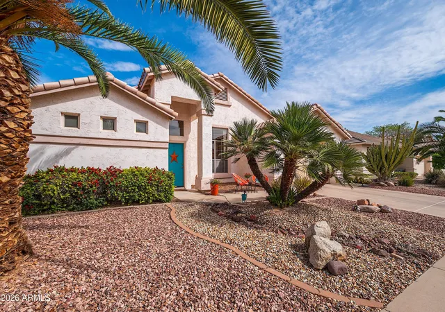 Photo 3 of Single family home for sale at 17636 W Weatherby Dr, Surprise, AZ 85374 | MLS# 6996738 | Listing updated on 2026-10-05