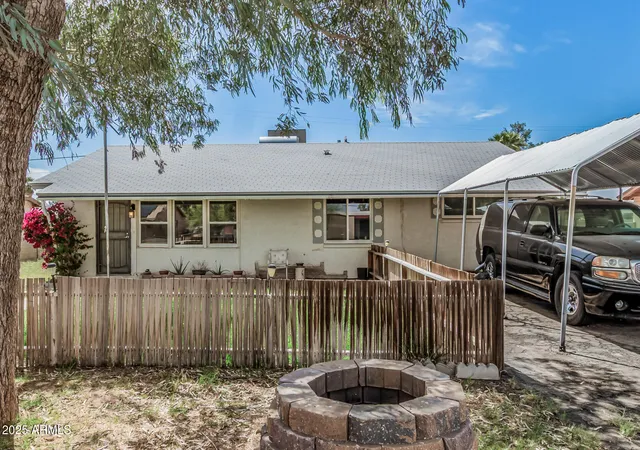 Photo 2 of Single family home for sale at 1009 N Coolidge Ave, Casa Grande, AZ 85122 | MLS# 6995720 | Listing updated on 2026-06-03