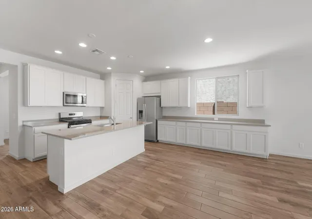 Photo 4 of Single family home for sale at 2631 E Lugano Ln, San Tan Valley, AZ 85140 | MLS# 7028379 | Listing updated on 2026-09-26