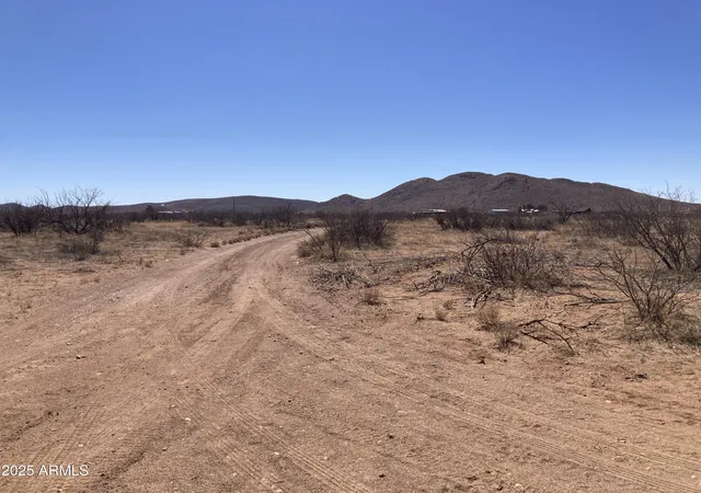 2nd image of 6160 E San Carlos Dr #15, Pearce, AZ 85625 | MLS# 6995900