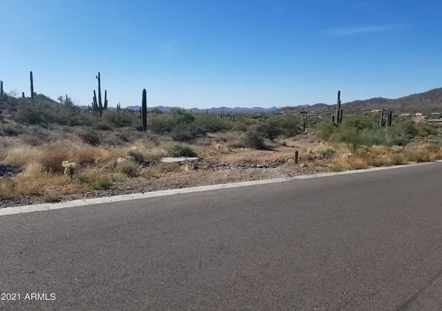 Photo 3 of Sale Pending at 40600 N 32nd Street, Cave Creek, AZ 85331 | MLS# 6996152 | Listing updated on 2026-07-22
