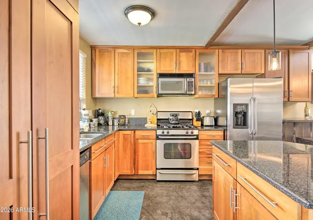 Photo 3 of Single family home for sale at 1815 N 16th Avenue, Phoenix, AZ 85007 | MLS# 7008389 | Listing updated on 2026-06-05