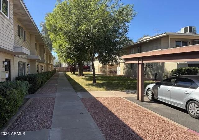 Homes for sale in Phoenix, AZ | 2635 W Rose Ln, Phoenix, AZ 85017