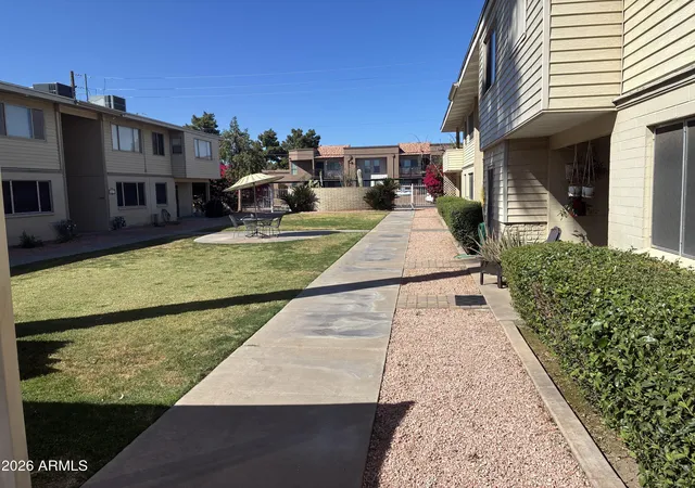 Homes for sale in Phoenix, AZ | 2635 W Rose Ln, Phoenix, AZ 85017