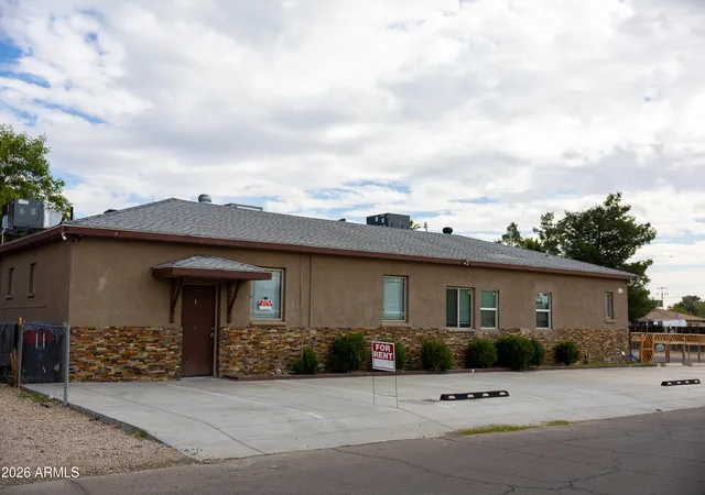 1st image of 9027 N 11th St, Phoenix, AZ 85020 | MLS# 6996997