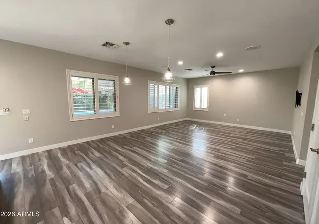 Photo 3 of Single family home for sale at 1099 E Sourwood Dr, Gilbert, AZ 85298 | MLS# 6996514 | Listing updated on 2026-09-18