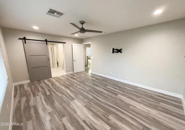 Photo 3 of Single family home for sale at 1099 E Sourwood Dr, Gilbert, AZ 85298 | MLS# 6996514 | Listing updated on 2026-09-19