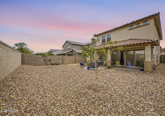 14th image of 16076 W Soft Wind Dr, Surprise, AZ 85387 | MLS# 7011802