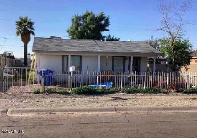 1st image of 1412 S 13th Pl, Phoenix, AZ 85034 | MLS# 6996686