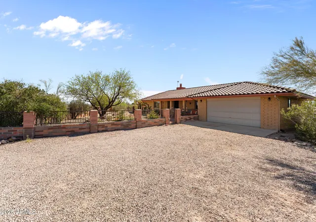 Homes for sale in Wickenburg, AZ | 2545 Peaceful Ridge Ridge, Wickenburg, AZ 85390 | MLS# 6998985