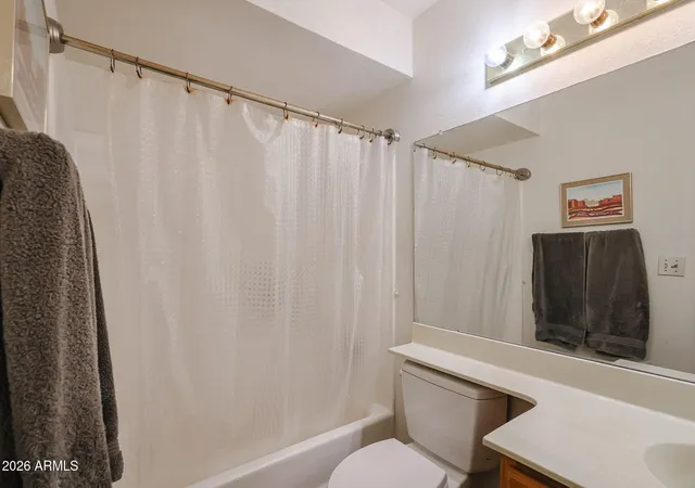 2nd image of 2020 W Union Hls Dr, Phoenix, AZ 85027