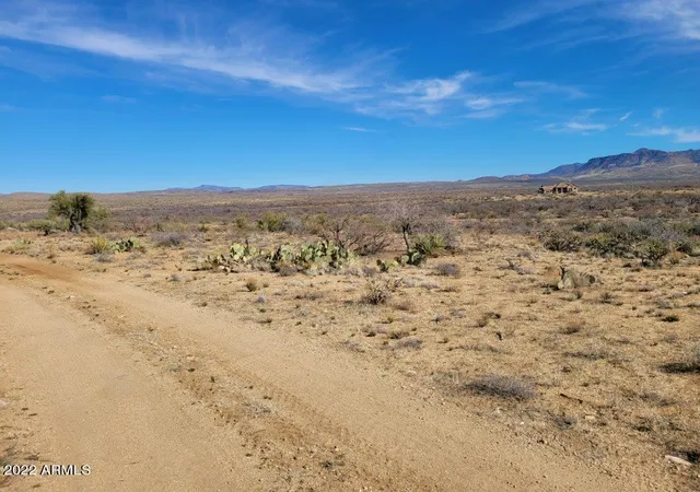 3rd image of 44C W Traveler Wy #44C, Congress, AZ 85332 | MLS# 6997775