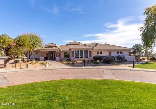 Homes for sale in Mesa, AZ | 1920 W Lindner Avenue, Mesa, AZ 85202 | Houzeo