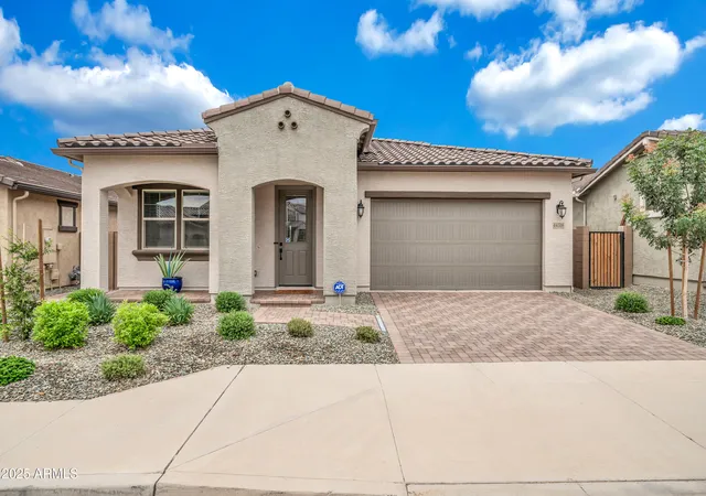 Homes for sale in Anthem, AZ | 44316 N 44th Ln, Anthem, AZ 85087 | MLS# 6998068