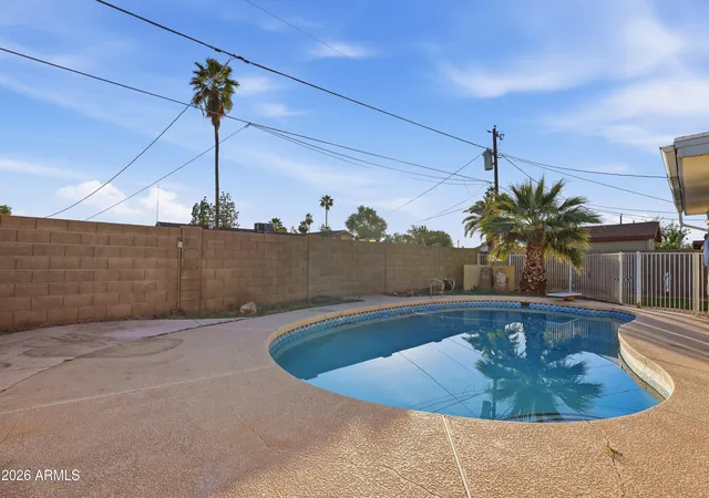 Homes for sale in Phoenix, AZ | 4045 W Montebello Ave, Phoenix, AZ 85019 | MLS# 6998574