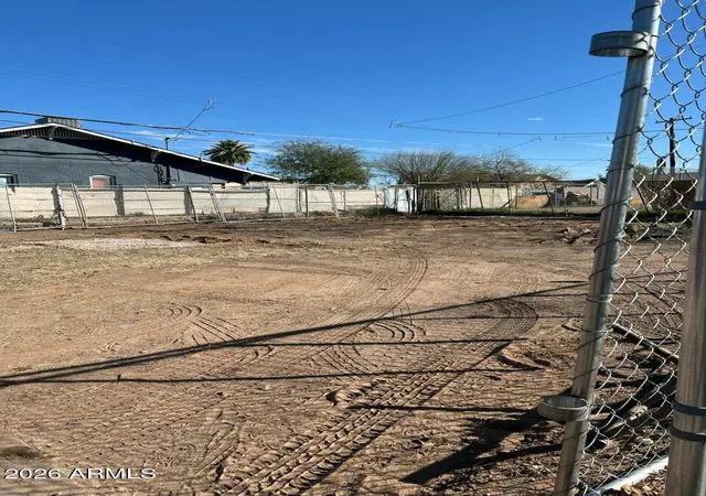 1st image of 909 N 10th St #26, Phoenix, AZ 85006 | MLS# 6998901