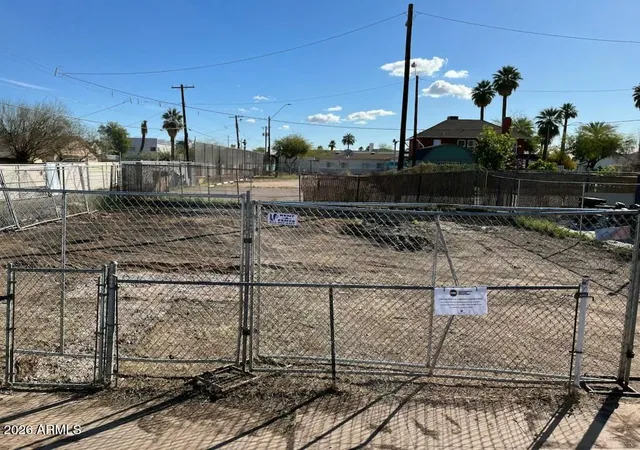 2nd image of 909 N 10th St #26, Phoenix, AZ 85006 | MLS# 6998901