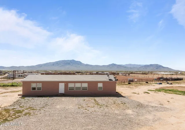 Homes for sale in Aguila, AZ | 49316 N 528th Ave, Aguila, AZ 85320 | MLS# 6999503