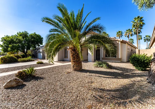 Homes for sale in Gilbert, AZ | 240 W Brooks St, Gilbert, AZ 85233 | MLS# 7000985