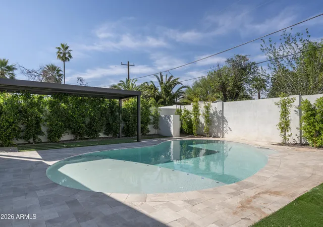 4th image of 518 W Holly St, Phoenix, AZ 85003 | MLS# 7011745