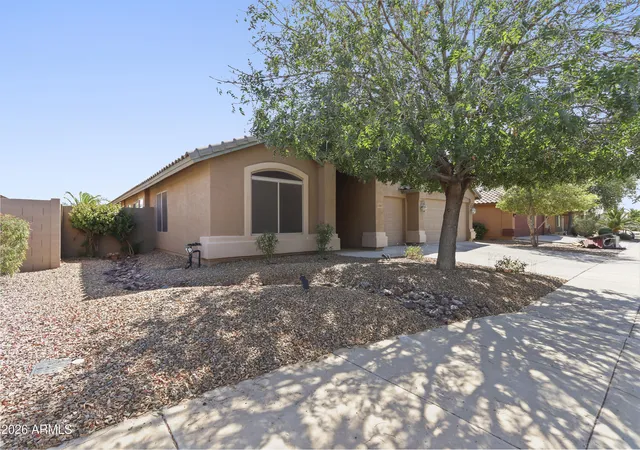 Homes for sale in Maricopa, AZ | 21863 N Reis Dr, Maricopa, AZ 85138 | MLS# 7000067