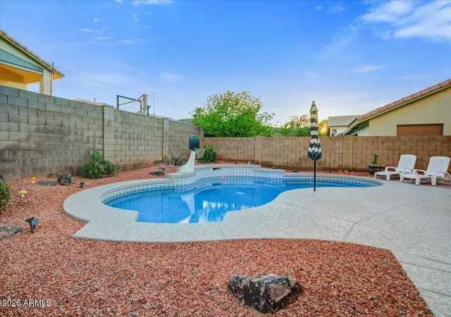 Homes for sale in Glendale, AZ | 5721 W Mariposa Grande Ln, Glendale, AZ 85310 | MLS# 7014470