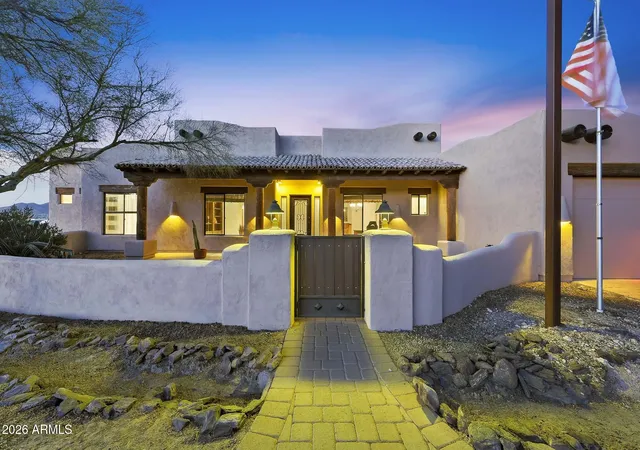 Photo 1 of Single family home for sale at 3211 W Horizon Dr, Phoenix, AZ 85086 | MLS# 7014064 | Listing updated on 2026-10-11