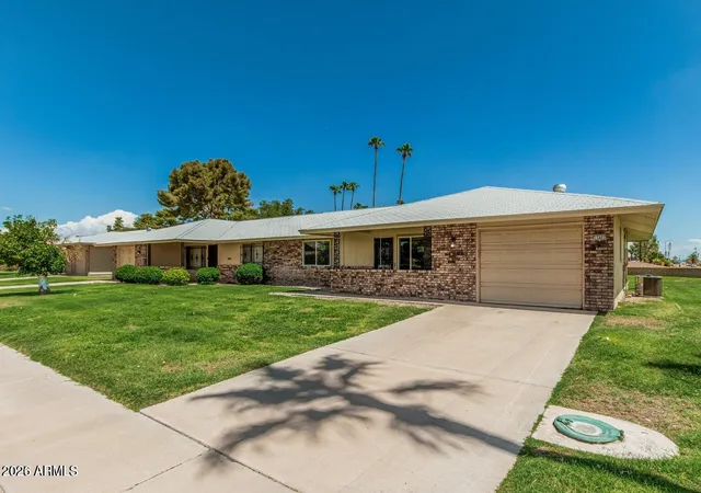Photo 2 of Townhouse for sale at 15401 N Cameo Dr, Sun City, AZ 85351 | MLS# 7008689 | Listing updated on 2026-09-17