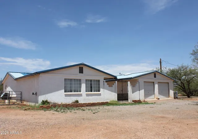 Photo 3 of Manufactured home for sale at 6217 S Natoma Trl, Hereford, AZ 85615 | MLS# 7000520 | Listing updated on 2026-07-15