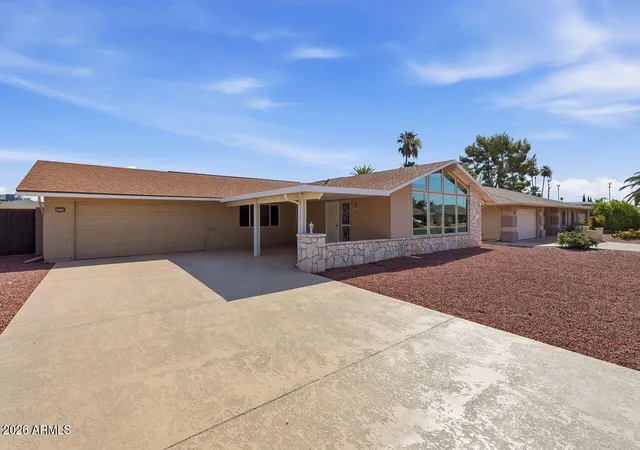 2nd image of 10130 W Desert Rock Dr, Sun City, AZ 85351 | MLS# 7040987