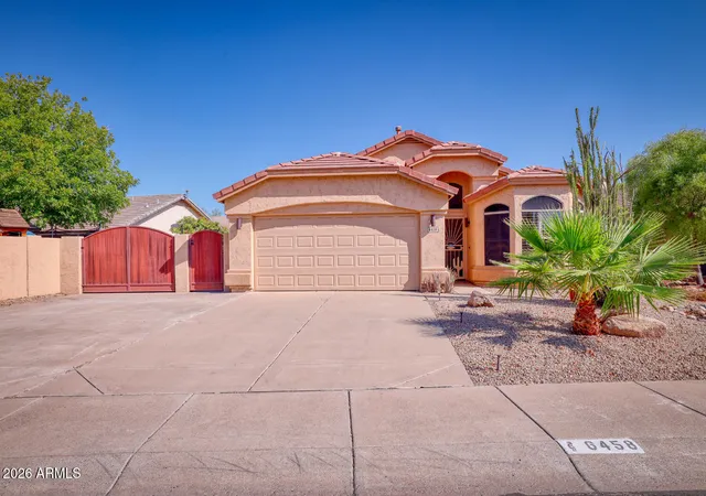 2nd image of 6458 W Adobe Dr, Glendale, AZ 85308 | MLS# 7000807