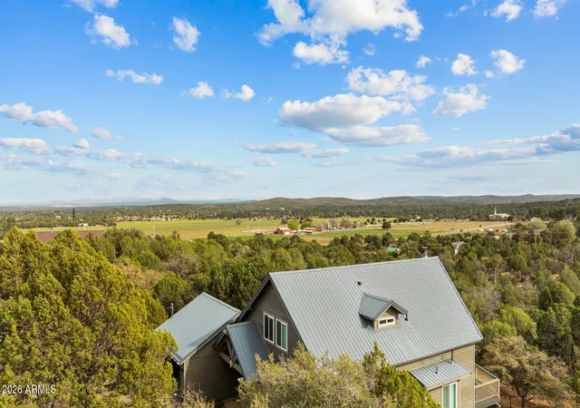 Photo 3 of Single family home for sale at 6325 Gardenia Ln, Show Low, AZ 85901 | MLS# 7001167 | Listing updated on 2026-06-27
