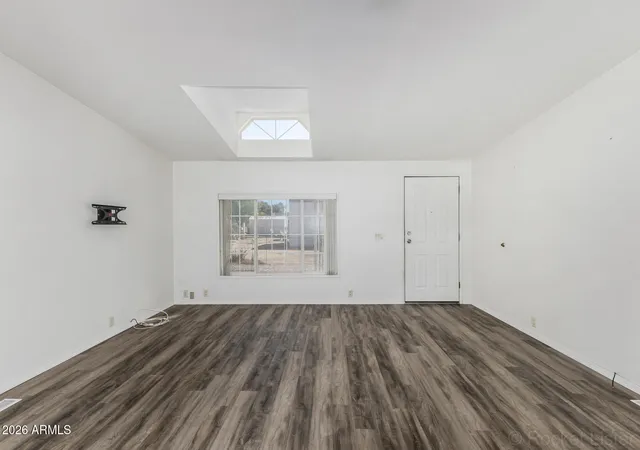 Photo 4 of Manufactured home for sale at 1514 E Muriel Dr, Phoenix, AZ 85022 | MLS# 7001007 | Listing updated on 2026-10-21