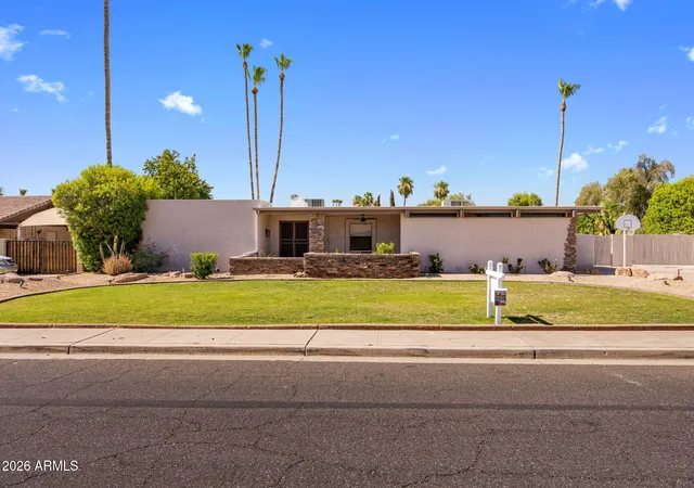 Photo 1 of Sale Pending at 312 E Brook Holw Dr, Phoenix, AZ 85022 | MLS# 7001974 | Listing updated on 2026-08-04