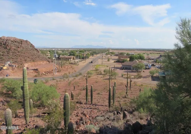 5th image of 27203 N 147Th Ln, Surprise, AZ 85387 | MLS# 7000651