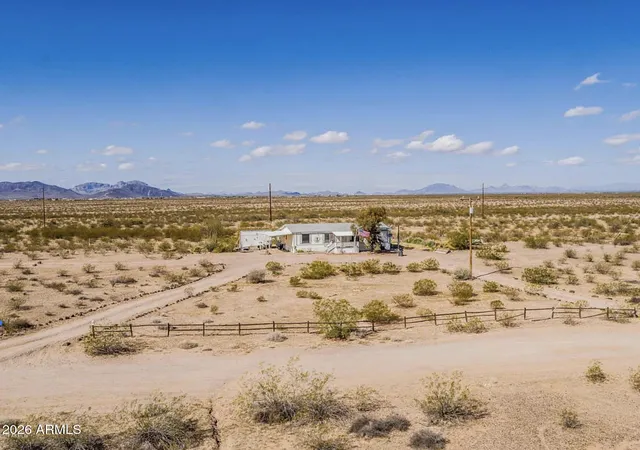 Photo 3 of Manufactured home for sale at 1040 N 362nd Avenue, Tonopah, AZ 85354 | MLS# 7000502 | Listing updated on 2026-07-18