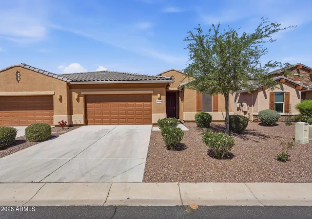 Photo 3 of Townhouse for sale at 41602 W Caliente Dr, Maricopa, AZ 85138 | MLS# 7001971 | Listing updated on 2026-09-10