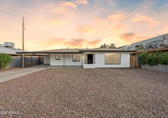 Single family home for sale at 1221 E Elm St, Phoenix, AZ 85014 | MLS# 7047308