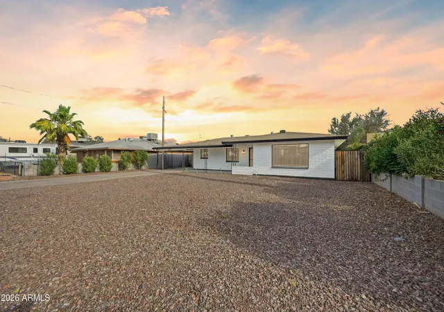 Photo 1 of Single family home for sale at 1221 E Elm St, Phoenix, AZ 85014 | MLS# 7047308 | Listing updated on 2026-09-21