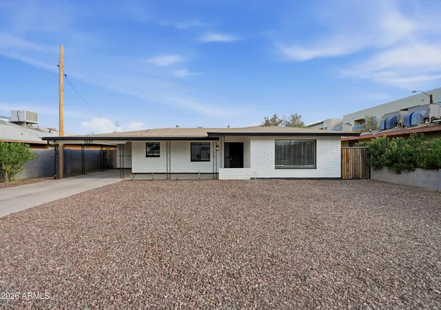 Photo 4 of Single family home for sale at 1221 E Elm St, Phoenix, AZ 85014 | MLS# 7047308 | Listing updated on 2026-09-21