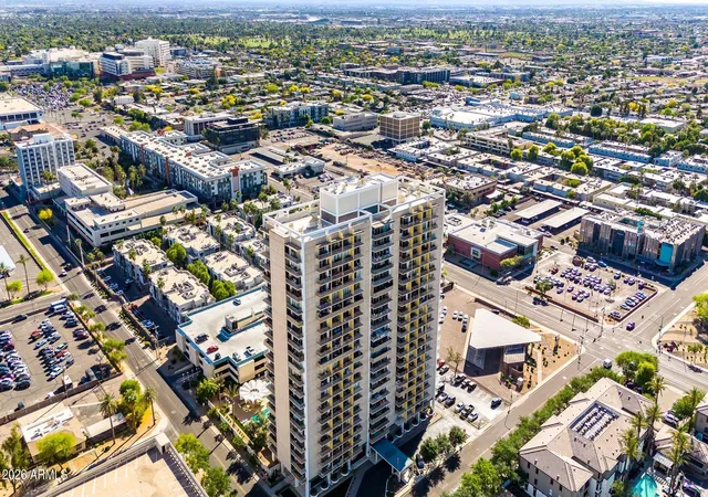 2nd image of 207 W Clarendon Ave W, Phoenix, AZ 85013