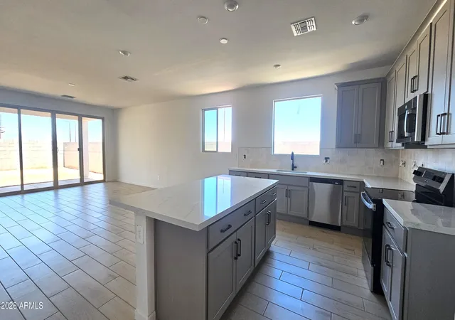 Photo 3 of Sale Pending at 6690 E Fiddleneck Way, San Tan Valley, AZ 85143 | MLS# 7001069 | Listing updated on 2026-07-10