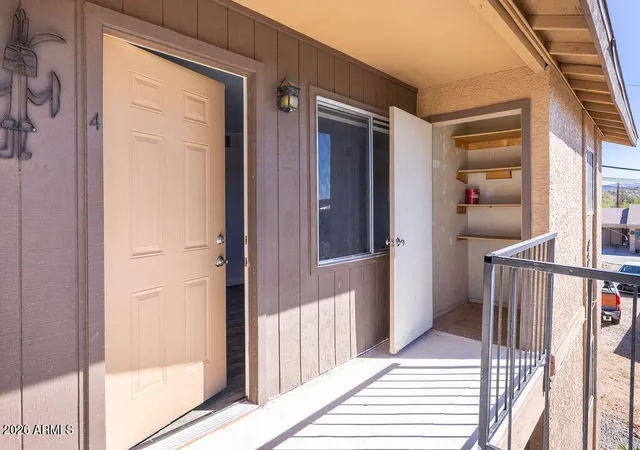 Photo 2 of Townhouse for sale at 450 Palm Dr, Wickenburg, AZ 85390 | MLS# 7003980 | Listing updated on 2026-08-25
