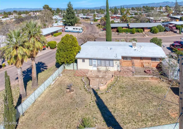Photo 3 of Single family home for sale at 1000 Bella Vista Dr, Sierra Vista, AZ 85635 | MLS# 7001440 | Listing updated on 2026-08-28