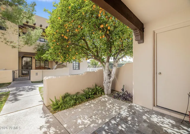 Listing Photo 5 - Condo for sale in building located at 5402 E Windsor Ave, Phoenix, AZ 85008 - Unit #2